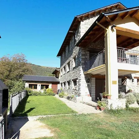 Casa rural El Jardí - Con Jardín En *