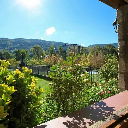 El Jardí - Con Jardín En Casa rural